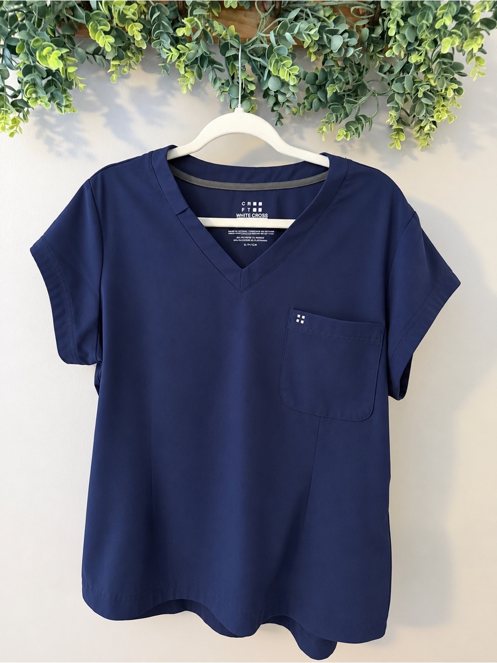 White Cross Navy Scrub Top Size XL V-Neck Stretch – 2 Available